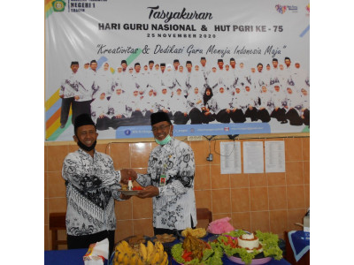 HUT PGRI 9