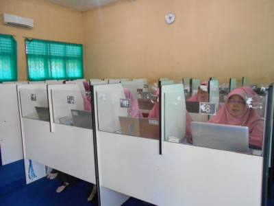 AKM GURU MTs NEGERI 1 SRAGEN 2