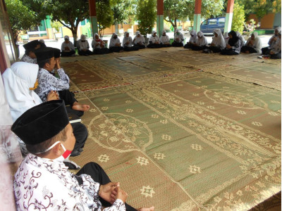 HUT PGRI 4
