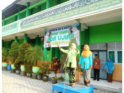 upacara-hari-kartini-10