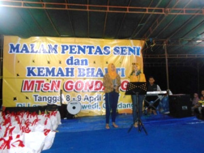 pentas-seni-